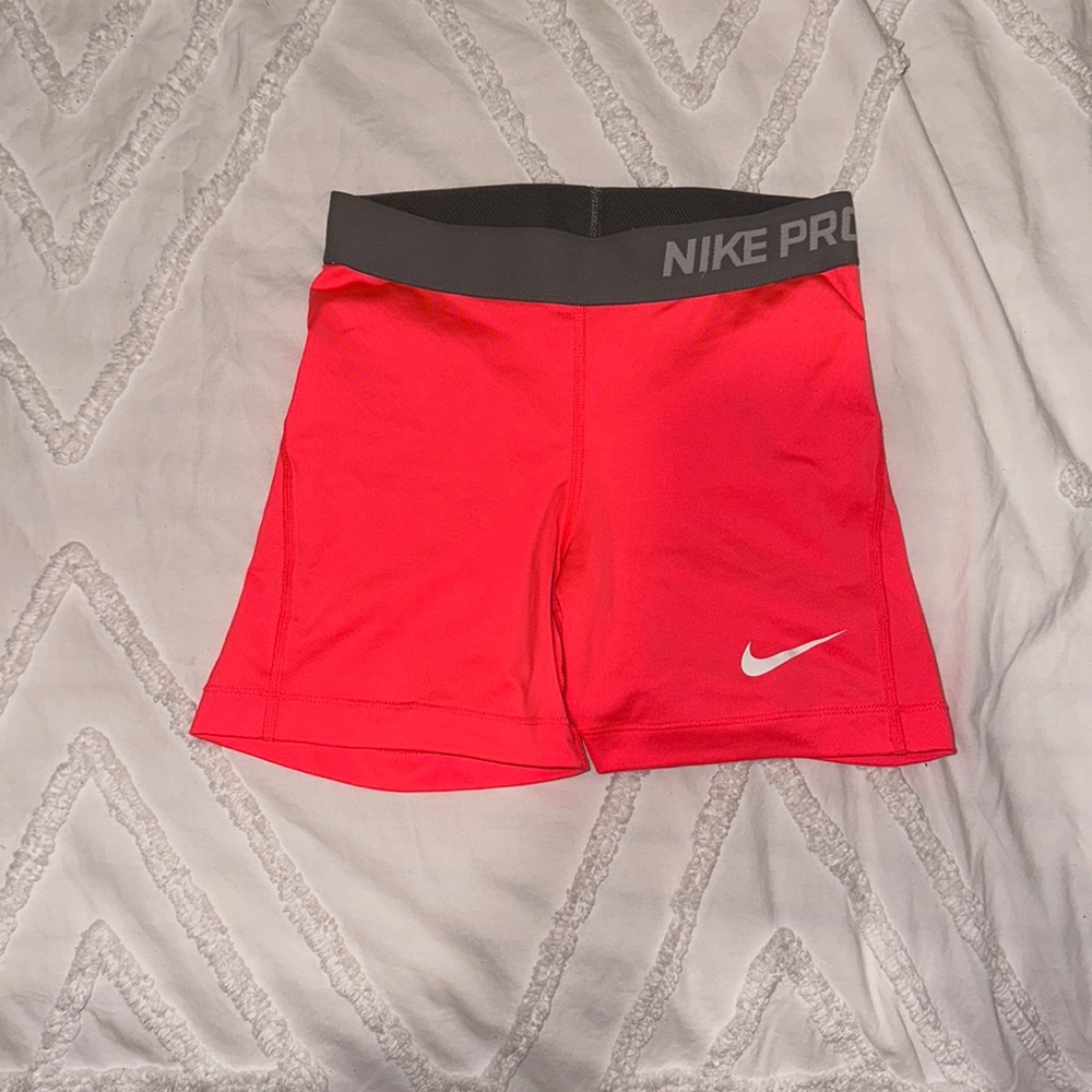 pink Nike pro dry fit shorts